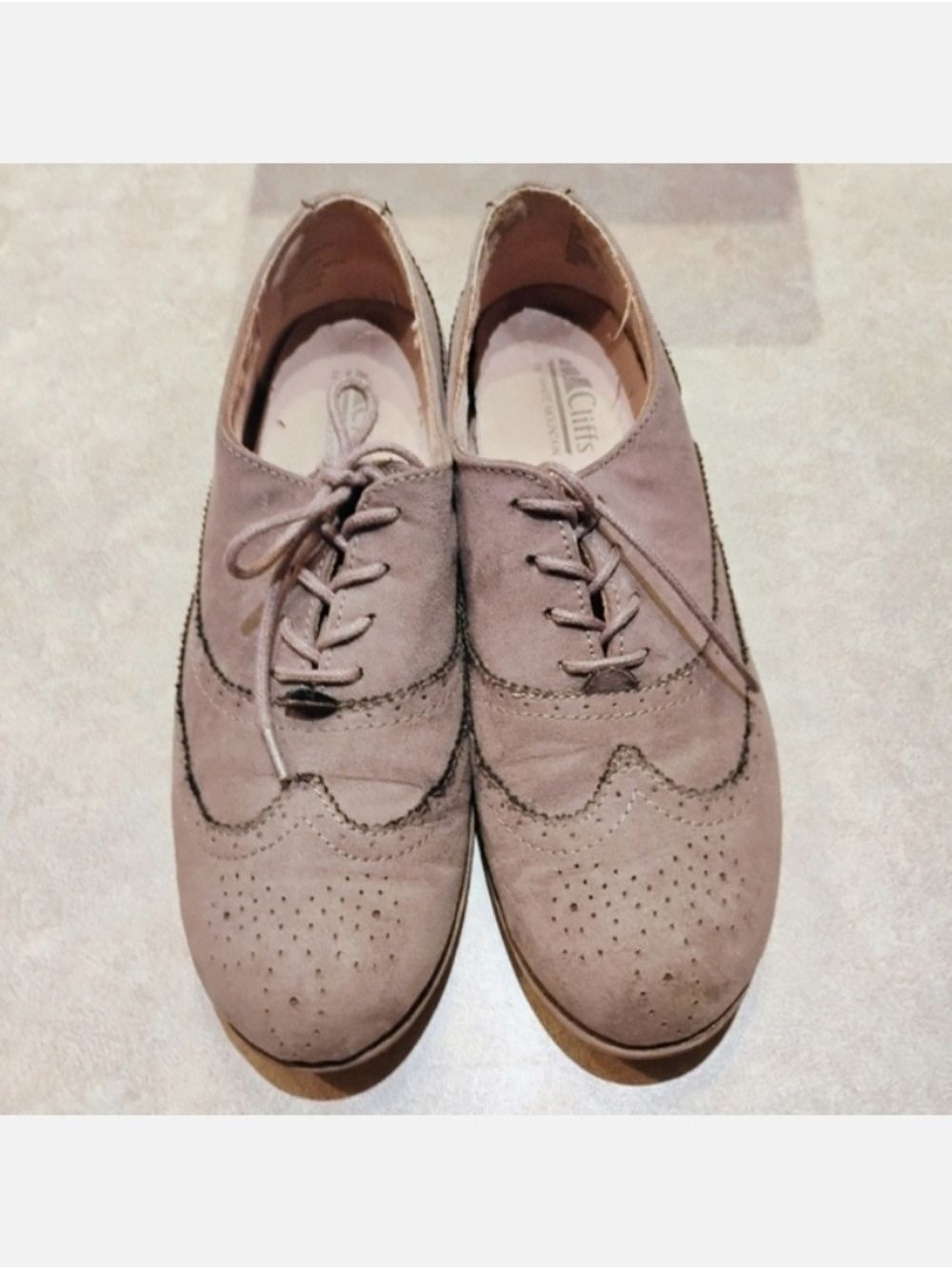 Cliffs White Mountain Taupe Size 8 Lace Up Tie Loafers